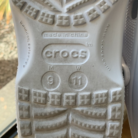 Crocs Classic clogs ladies size 11 - Picture 7 of 7